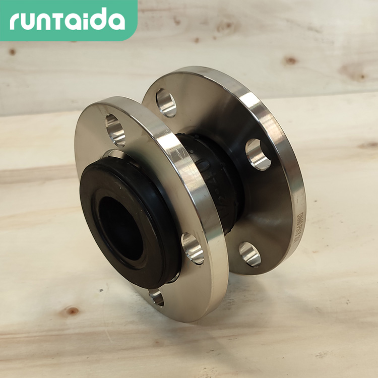 潤泰達-不鏽鋼橡膠（jiāo）接頭耐（nài）酸堿橡膠軟接頭