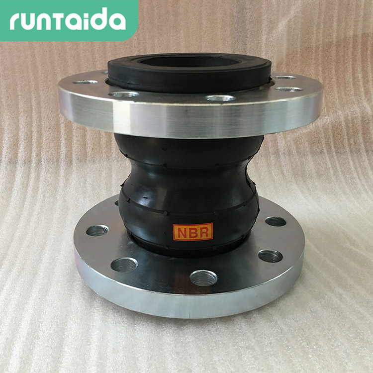 NBR耐油可（kě）曲繞橡膠接頭